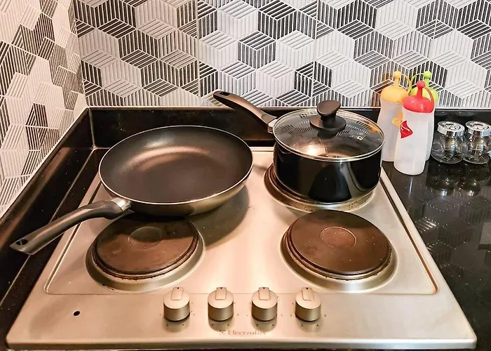 Starwars Vibe 2br In Makati With Electronic Dart Apartment *